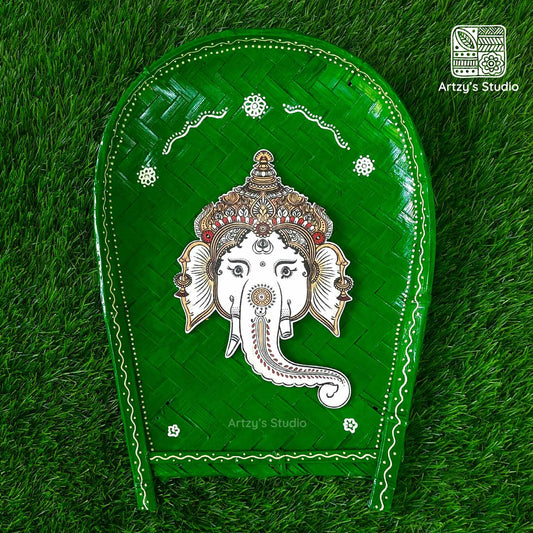 Decorated Small Sup with Small Face Ganpati and Green BG